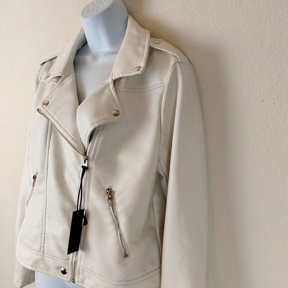 Blank NYC White Leather Moto Jacket - Picture 2 of 12